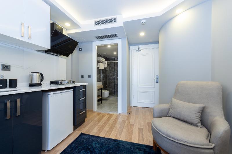 Art Karakoy Suites Hotel