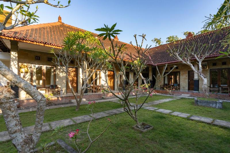 Green Cottage By Abm