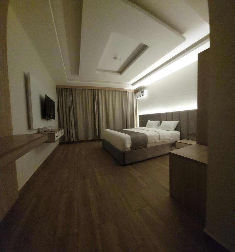 Golden Tulip Abha