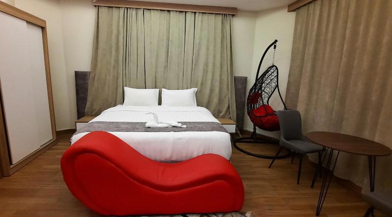 Golden Tulip Abha