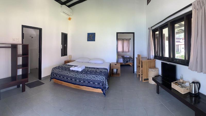 Balong Balong Surf Bungalows