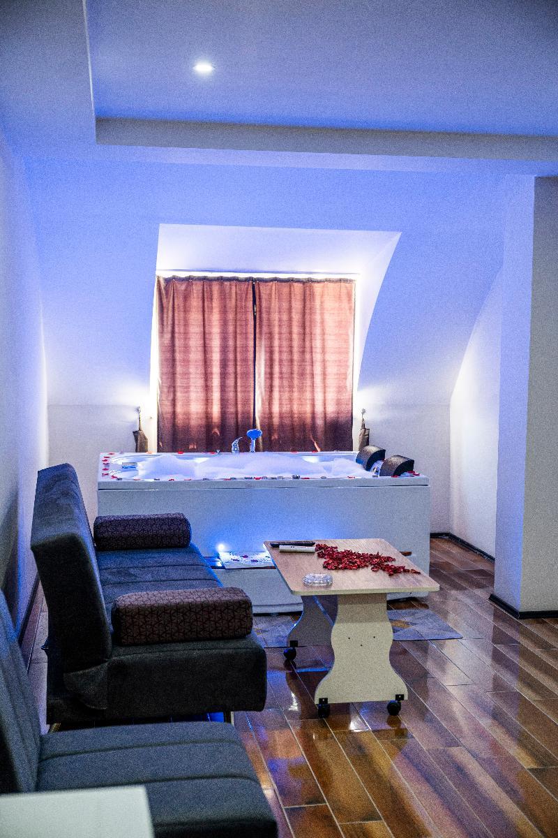 Ayya Suit Hotel