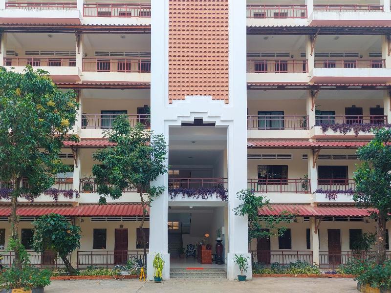 Dara Express Inn By Angkor Green Gardens