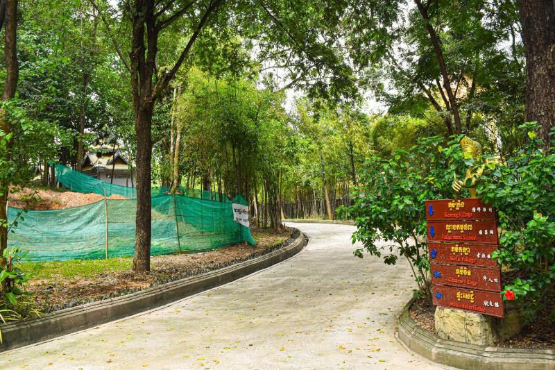 Dara Express Inn By Angkor Green Gardens