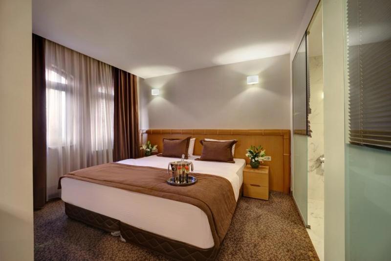 Stargate Hotel&Spa