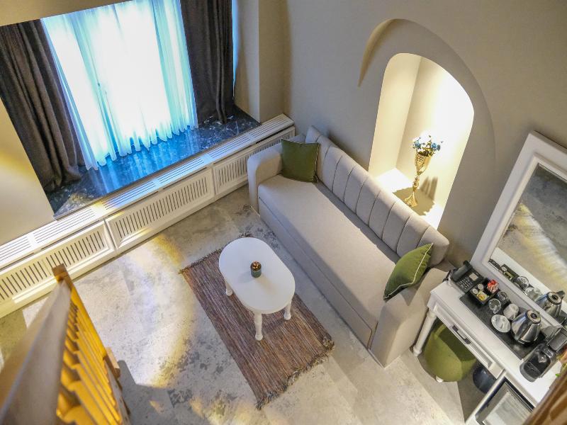 Palazzo Suit Karakoy