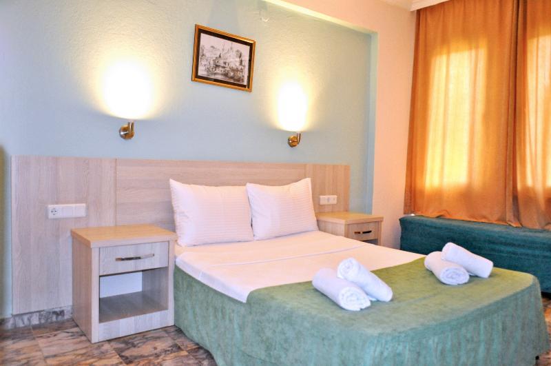 Native Hotel