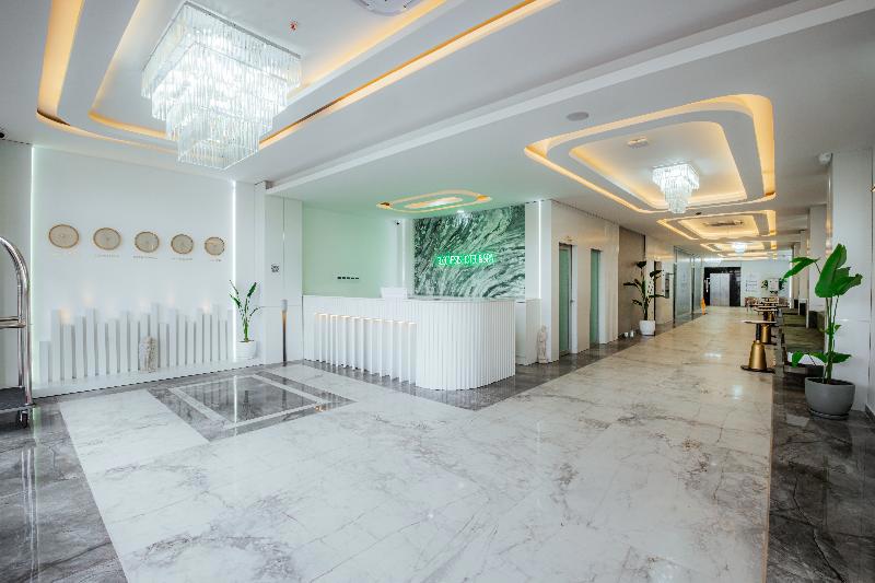 Regenesis Suite Hotel & Spa