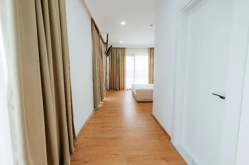 Regenesis Suite Hotel & Spa