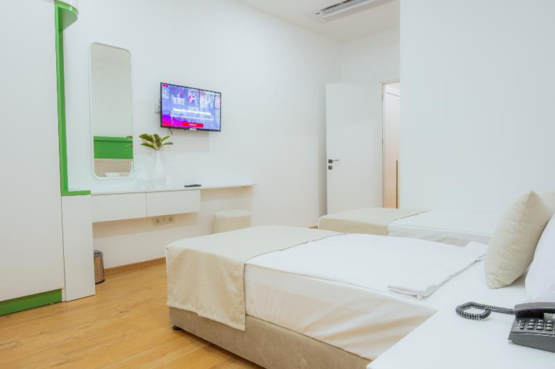 Regenesis Suite Hotel & Spa