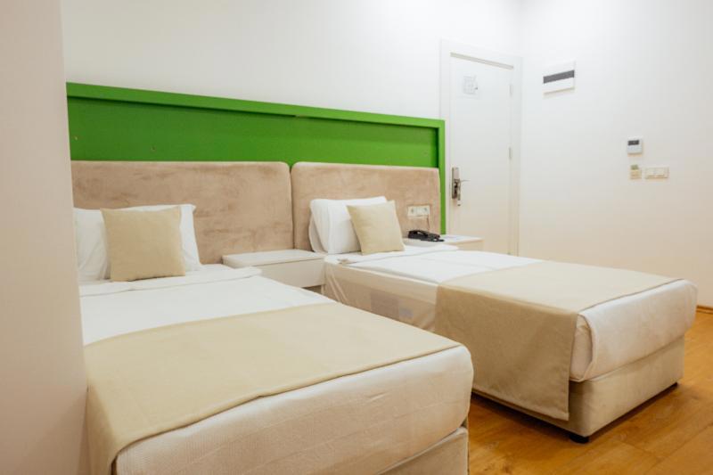 Regenesis Suite Hotel & Spa