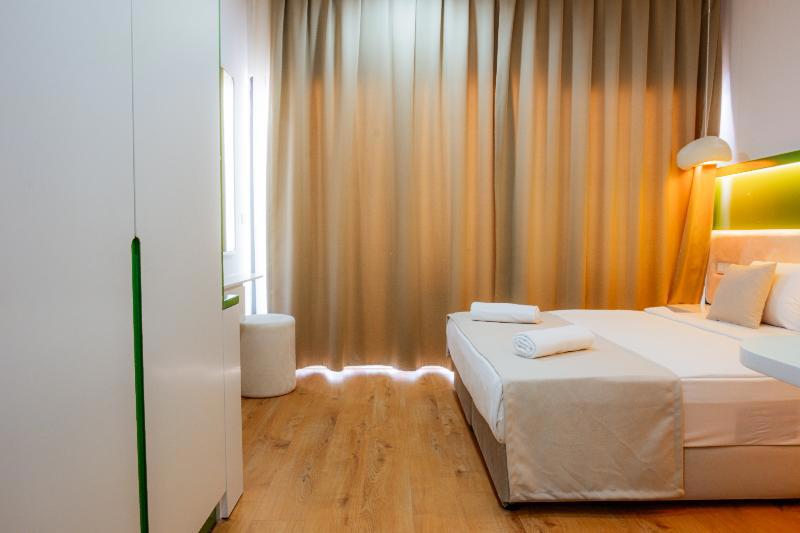 Regenesis Suite Hotel & Spa