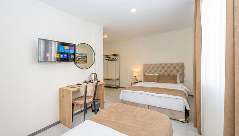 Gloria Airport Hotel