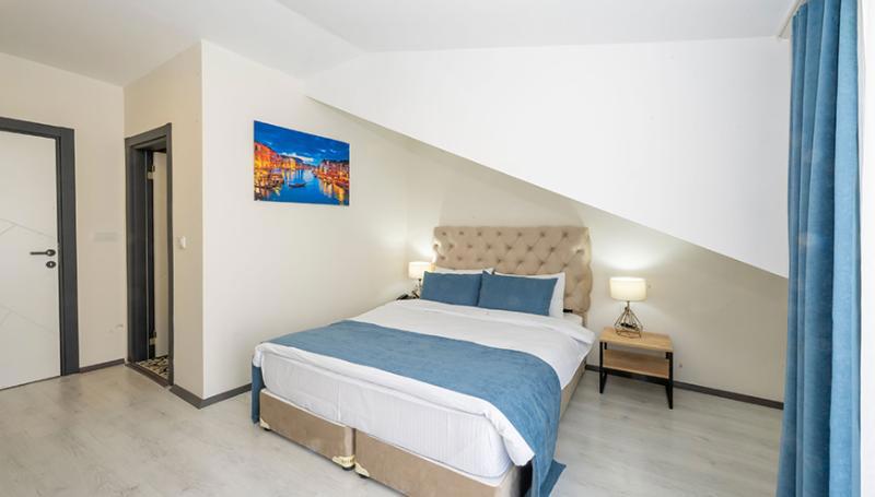 Gloria Airport Hotel