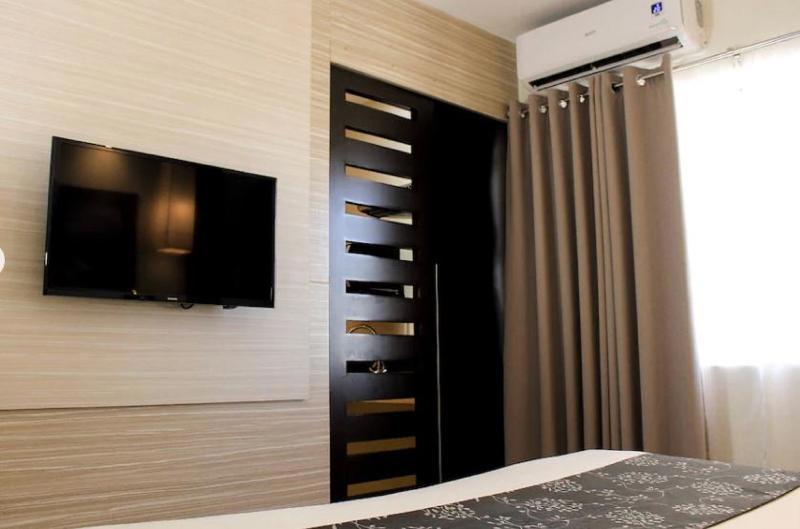 Executive Hotel