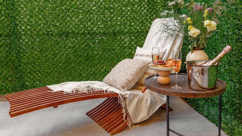 The One Living Hotel