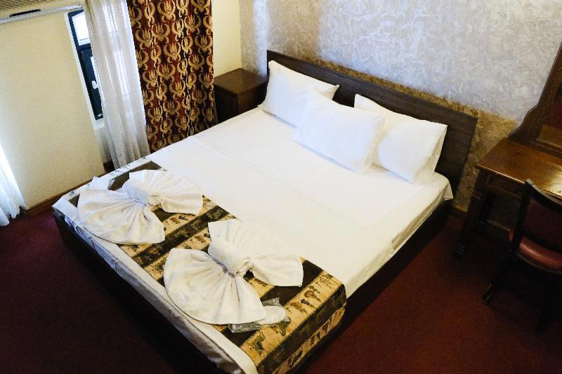 Le Antique 1892 Istanbul