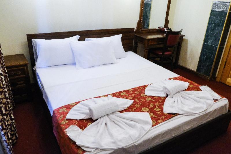 Le Antique 1892 Istanbul