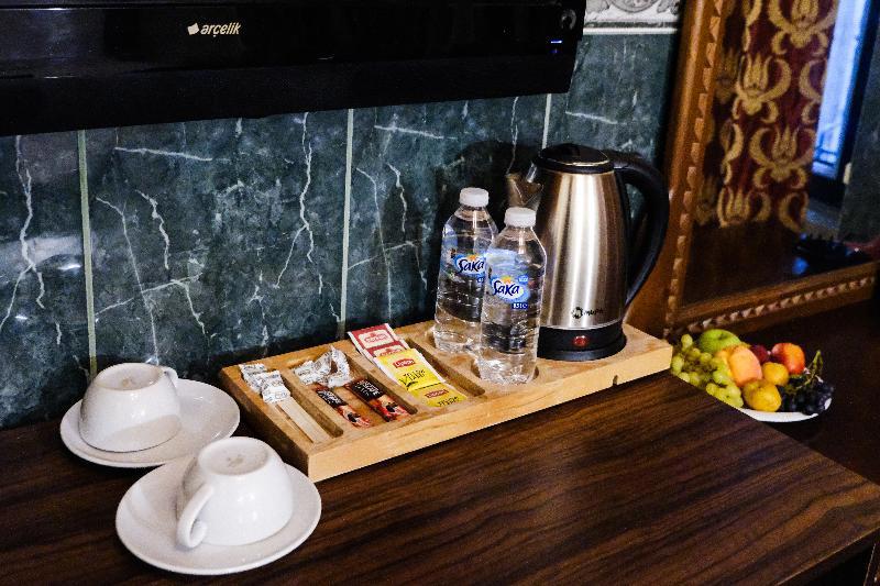 Le Antique 1892 Istanbul