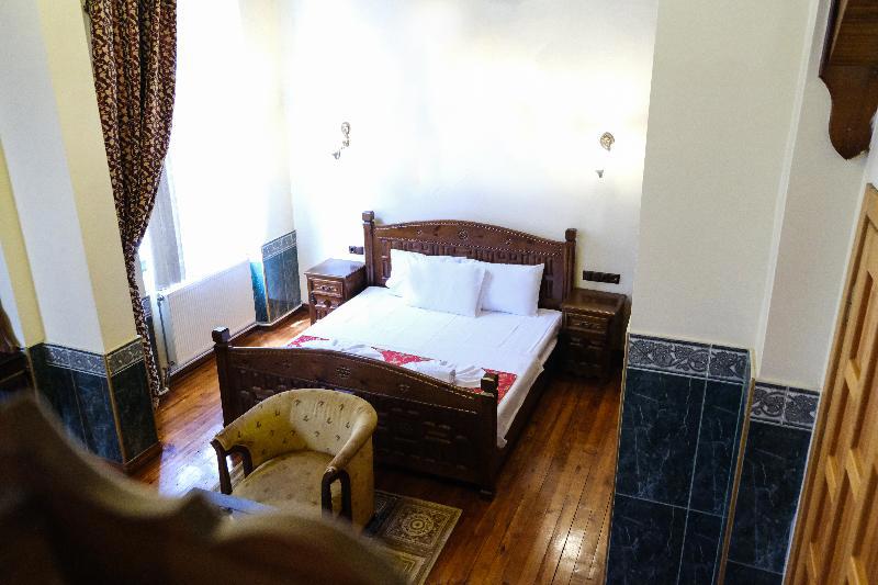 Le Antique 1892 Istanbul