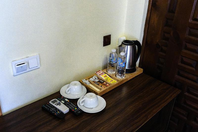 Le Antique 1892 Istanbul