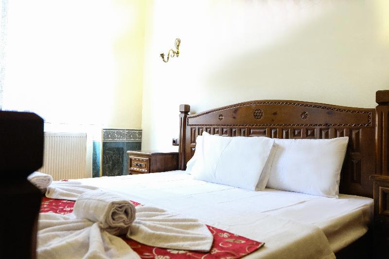 Le Antique 1892 Istanbul