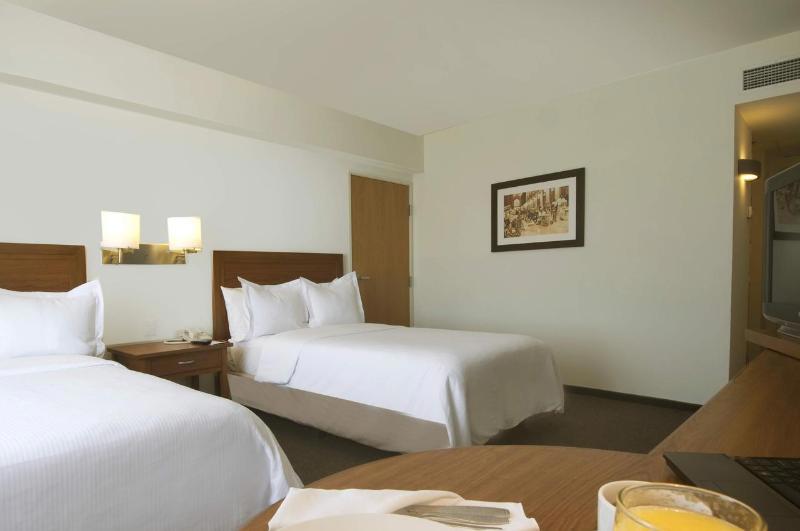 Fiesta Inn Puebla Finsa