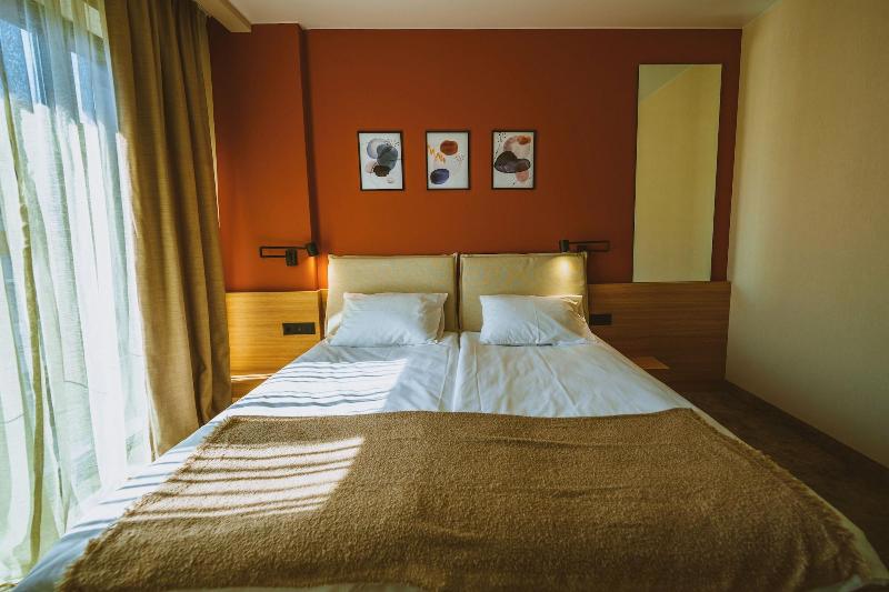 B1 Downtown Hotel