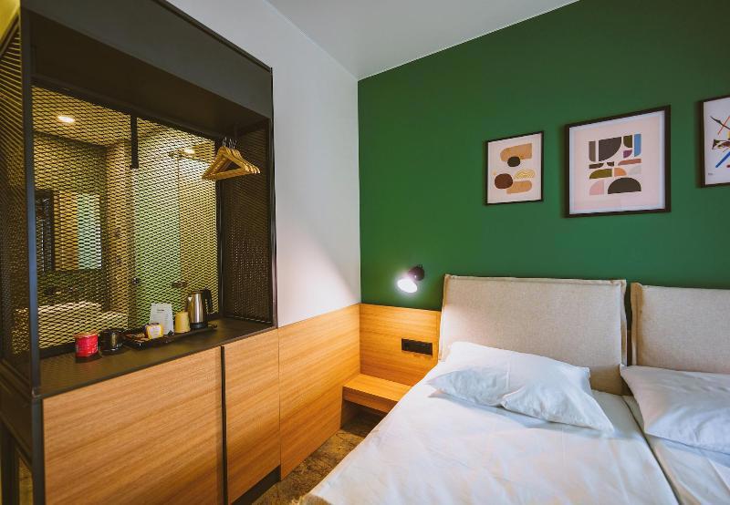 B1 Downtown Hotel