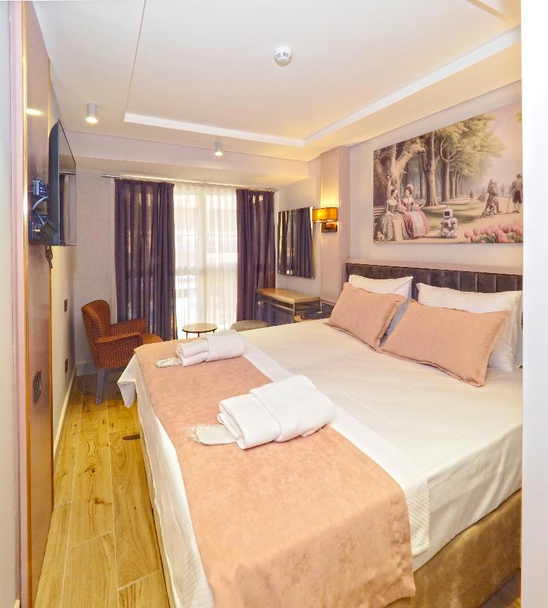 Premium Hotel Old City