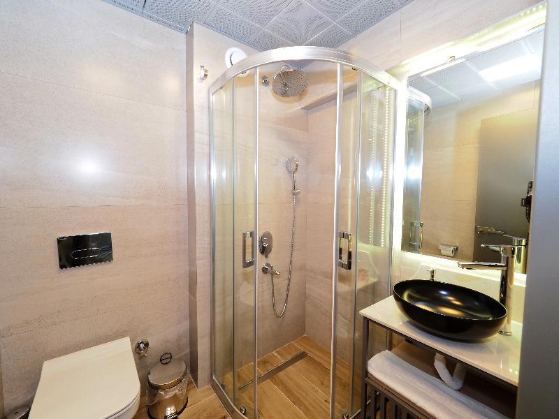 Premium Hotel Old City