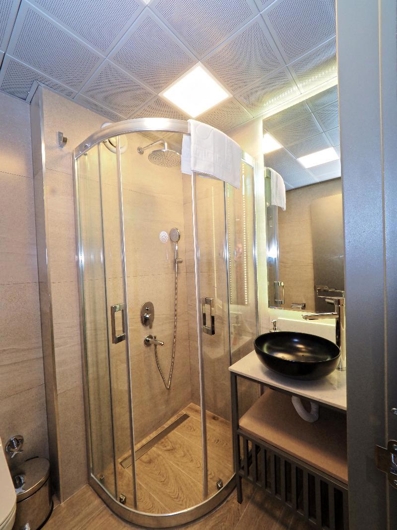 Premium Hotel Old City