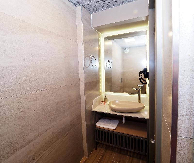 Premium Hotel Old City