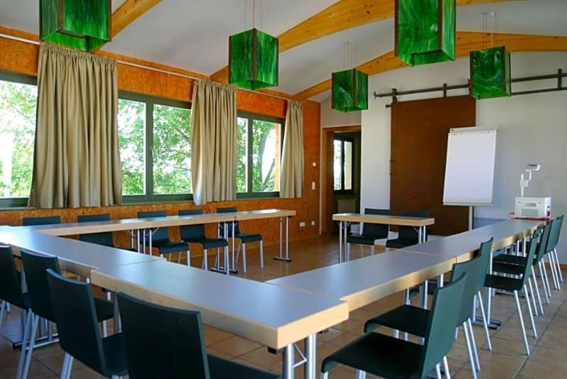 Seminar- und Gastehaus Flussbad Gartenstrasse galeri fotoğrafı