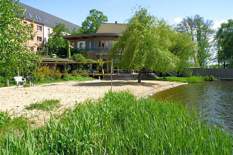 Seminar- und Gastehaus Flussbad Gartenstrasse galeri fotoğrafı