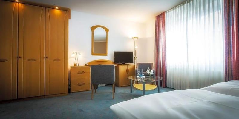 Hotel Pfalzer Hof galeri fotoğrafı