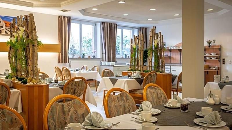 Hotel Pfalzer Hof galeri fotoğrafı