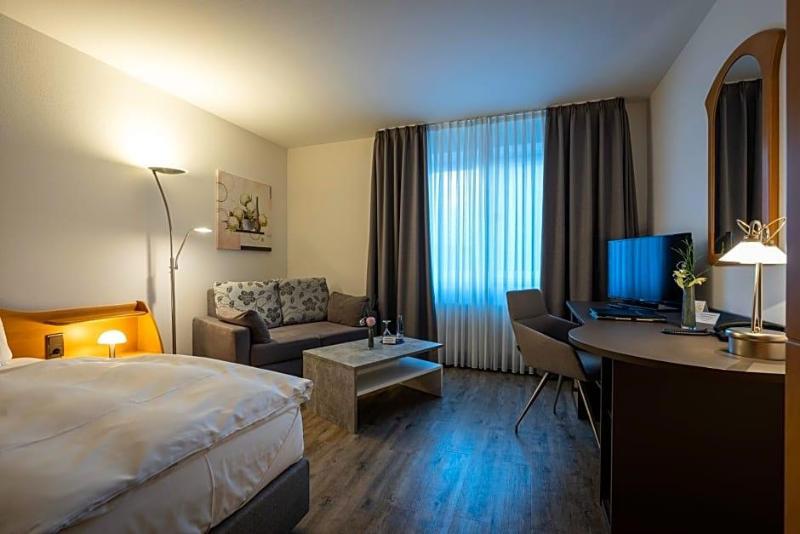 Hotel Pfalzer Hof galeri fotoğrafı