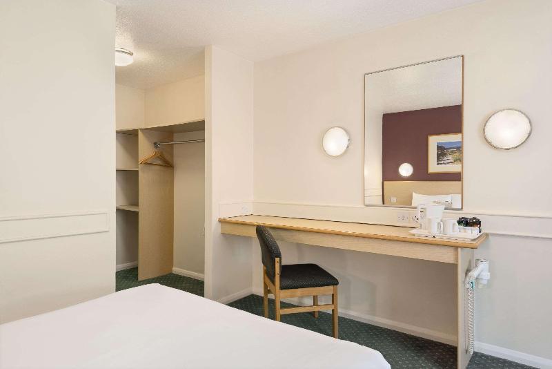 Days Inn By Wyndham Sheffield M1