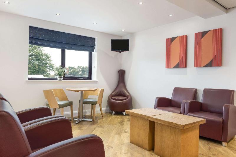 Days Inn By Wyndham Corley Nec M6