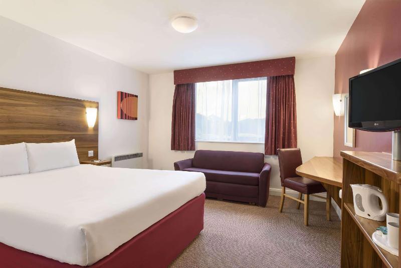 Days Inn By Wyndham Corley Nec M6