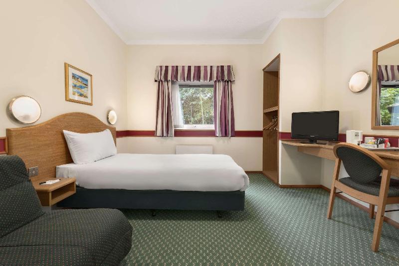 Days Inn By Wyndham Donington A50