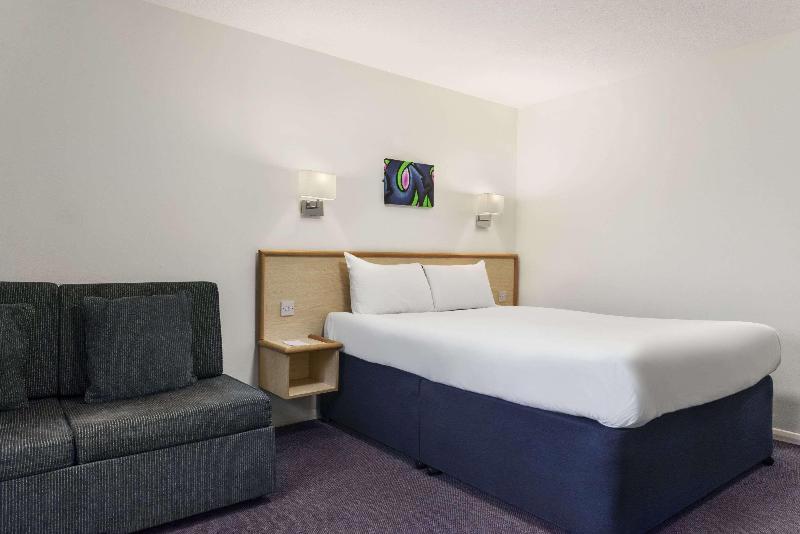 Days Inn By Wyndham Bridgend Cardiff M4