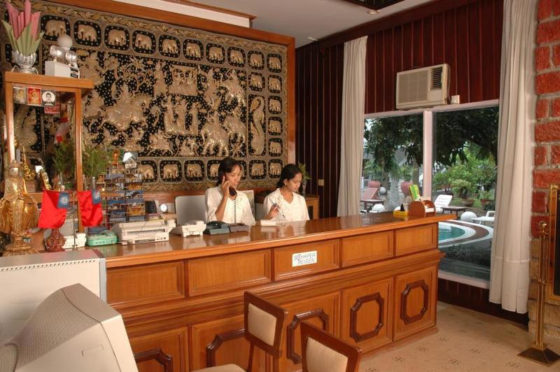 Emerald Land Hotel