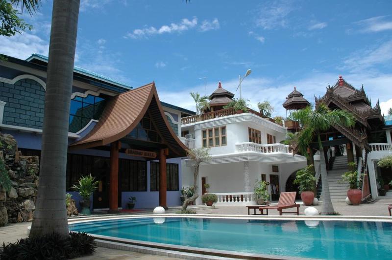 Emerald Land Hotel