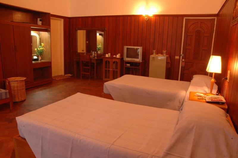 Emerald Land Hotel