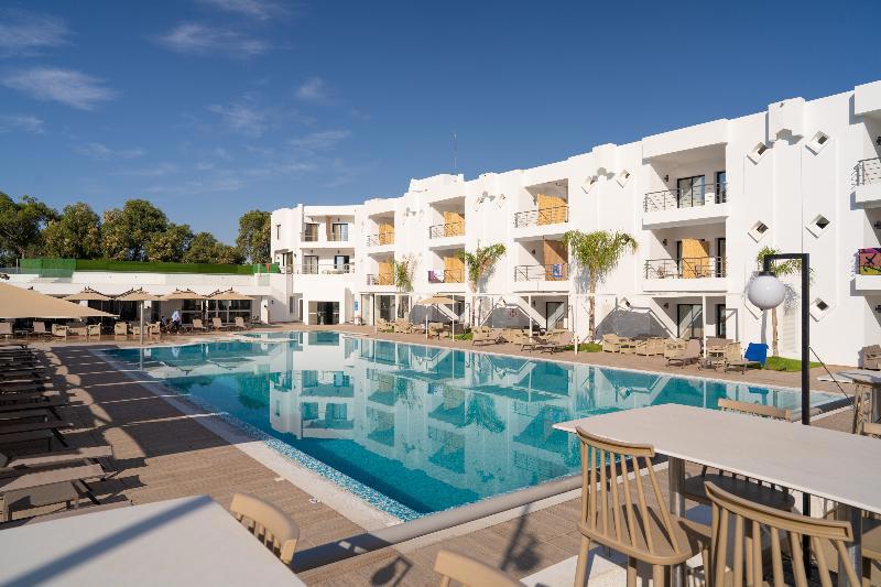 Acqua Viva Village