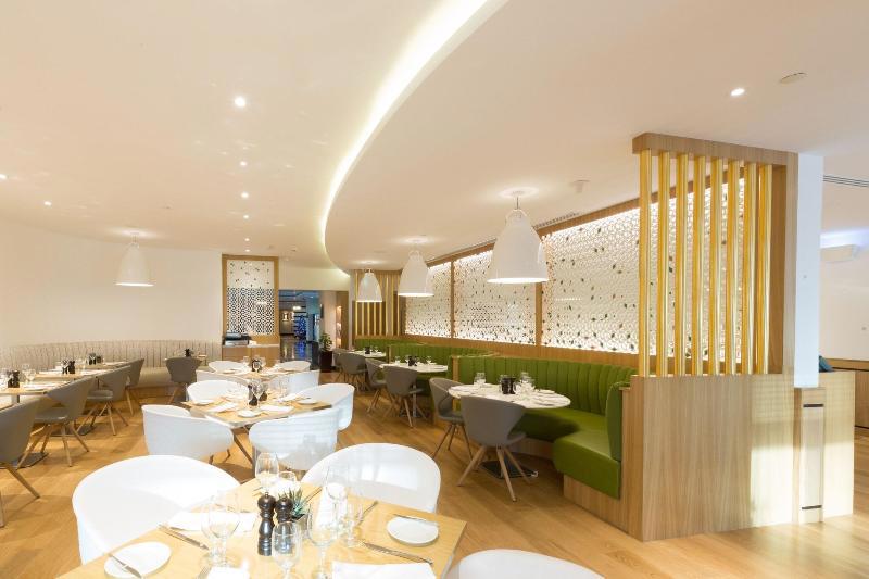 Premier Inn Dubai Investments Park galeri fotoğrafı