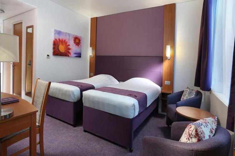 Premier Inn Dubai Investments Park galeri fotoğrafı