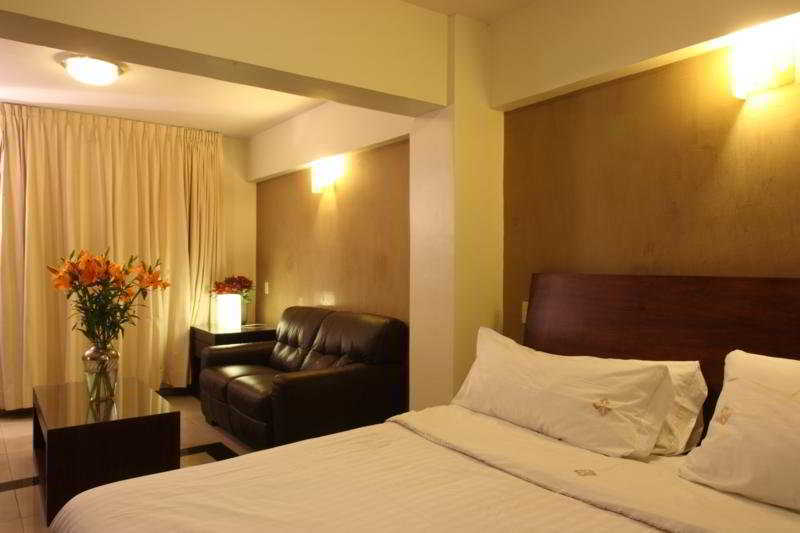 Casa De Las Flores Hotel